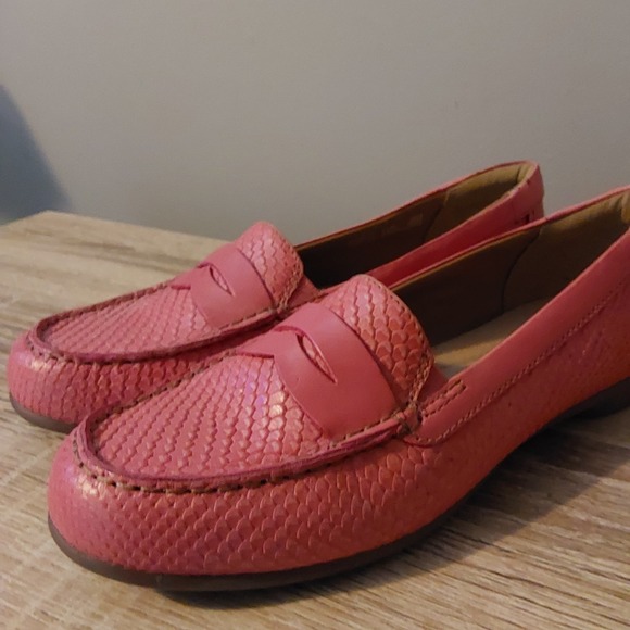 Clarks Shoes - Clarks Collection Penny Loafers Flats Womens Size 7.5M Coral Slip On Casual Shoe